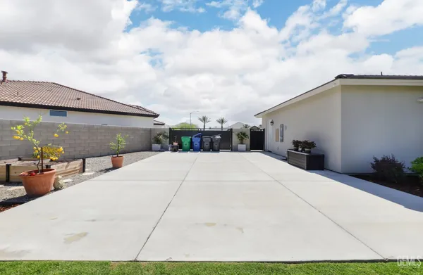 $1,195,000 | Undisclosed Address, Bakersfield, CA 93314