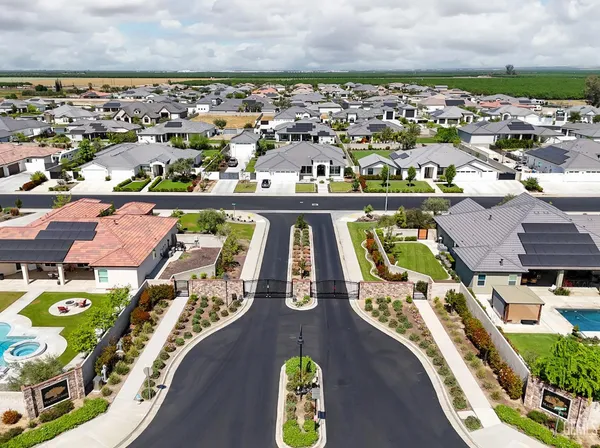 $1,195,000 | Undisclosed Address, Bakersfield, CA 93314