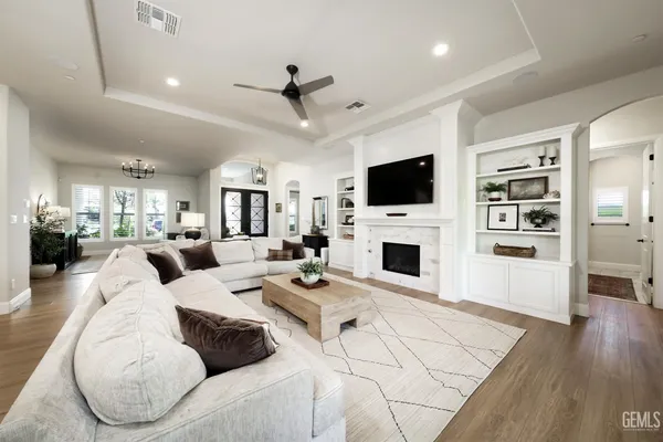 $1,195,000 | Undisclosed Address, Bakersfield, CA 93314