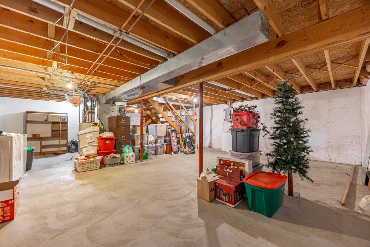 1084 Winborne Road Lake Summerset, IL 61019 - Photo 19 of 27 a view of a garage with an outdoor space