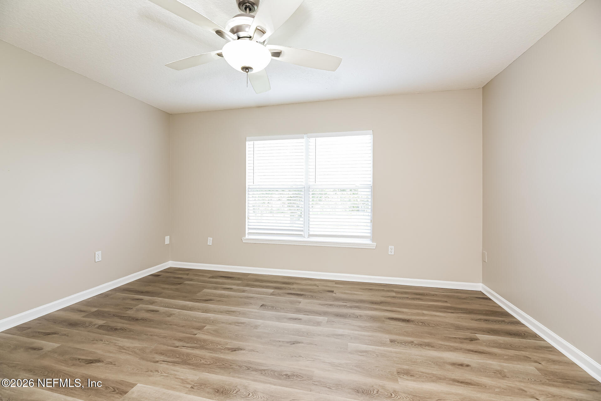 729 Porta Rosa Circle St. Augustine, FL 32092 - Photo 19 of 29 18-photo-Bedroom-545a6503-d8e3-4d5f-b267
