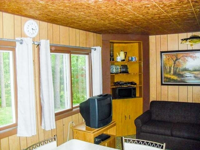 N11994 Sandy Bay Road Tomahawk, WI 54487 - Photo 4 of 20 Gallery Image 4
