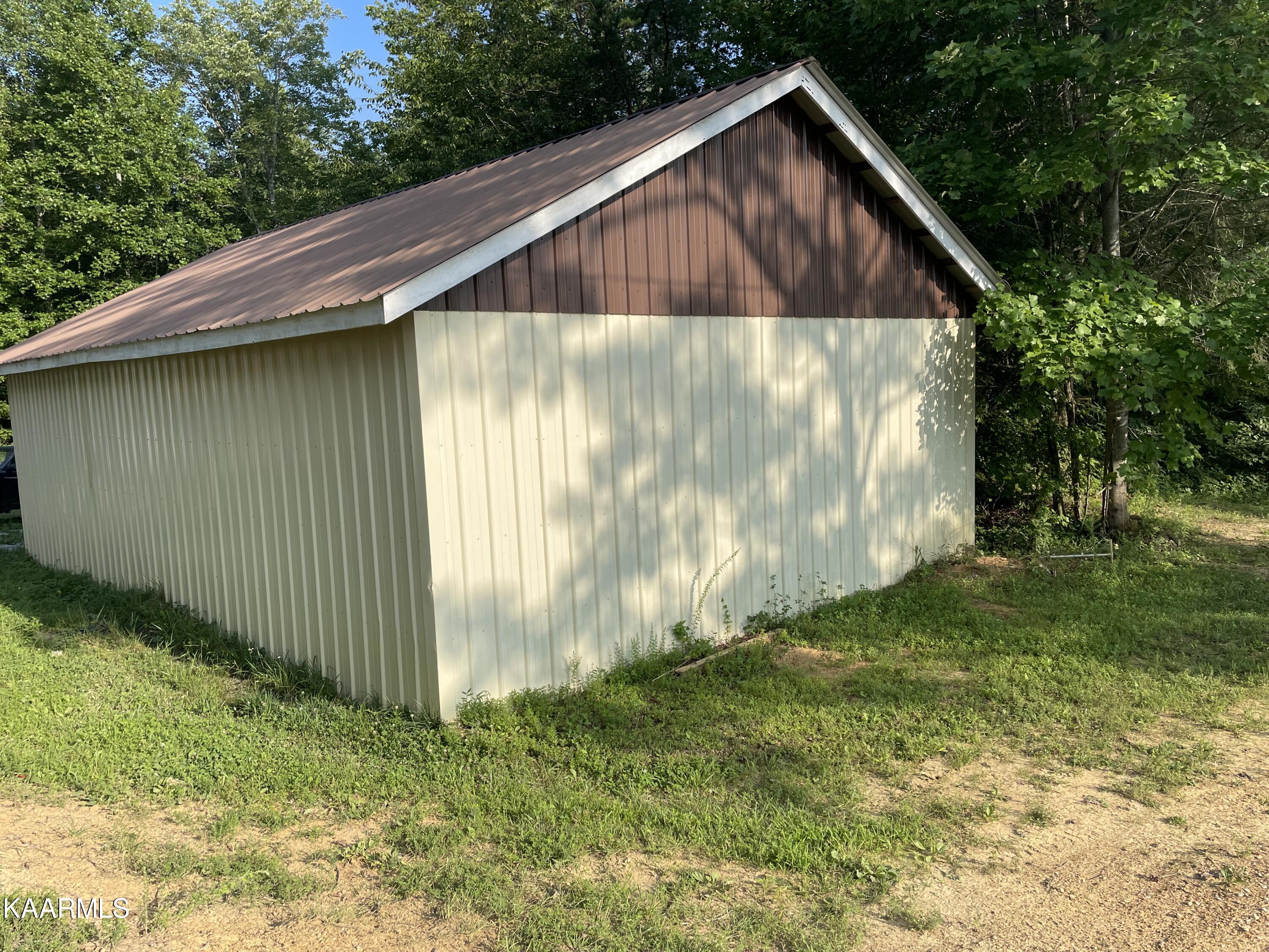 1994 Hurricane Road Huntsville, TN 37756 - Photo 23 of 29 IMG-8960