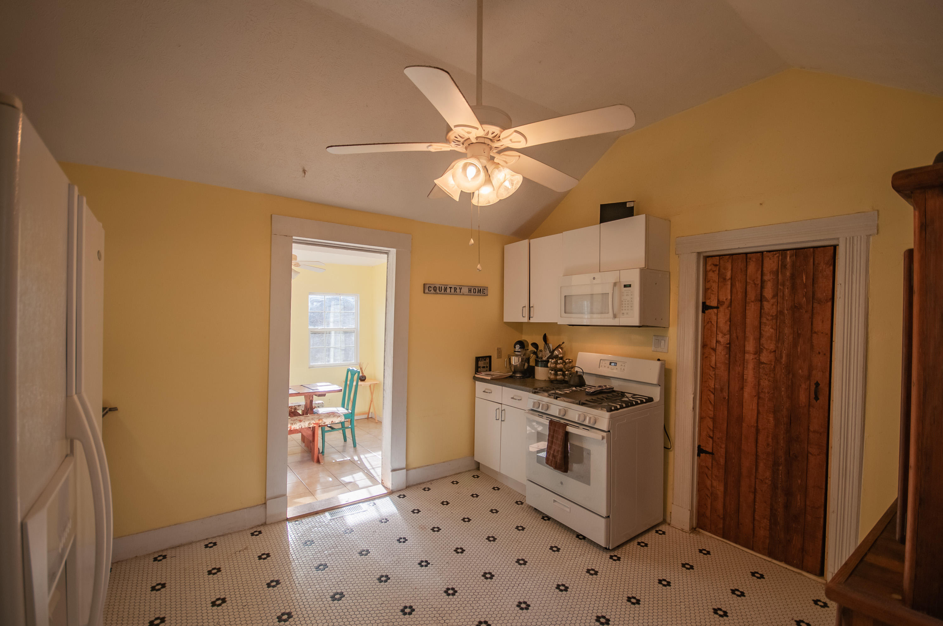 2139 Buffalo Road Buchanan, VA 24066 - Photo 14 of 38 _DSC5473-HDR