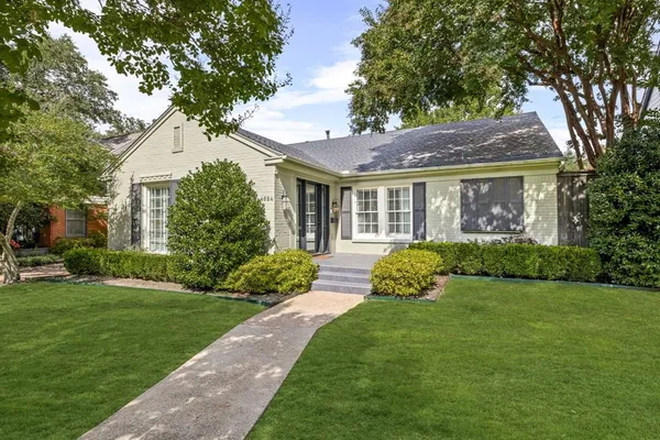 $1,850,000 | 4684 South Versailles Avenue, Highland Park, TX 75209