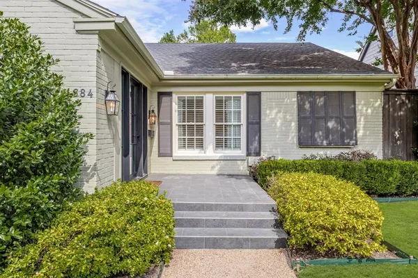 $1,850,000 | 4684 South Versailles Avenue, Highland Park, TX 75209