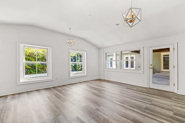 $1,850,000 | 4684 South Versailles Avenue, Highland Park, TX 75209