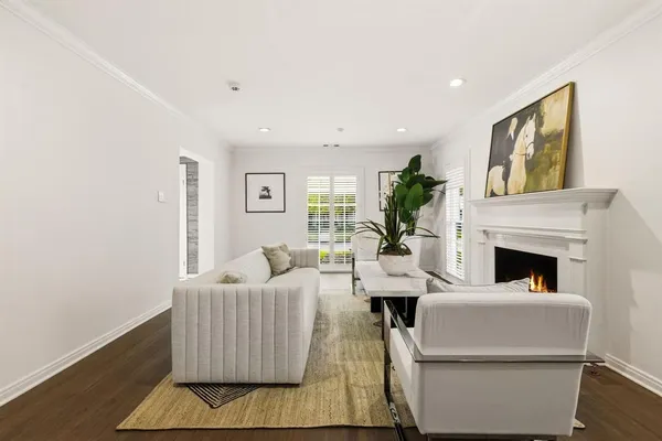 $1,850,000 | 4684 South Versailles Avenue, Highland Park, TX 75209
