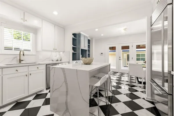 $1,850,000 | 4684 South Versailles Avenue, Highland Park, TX 75209