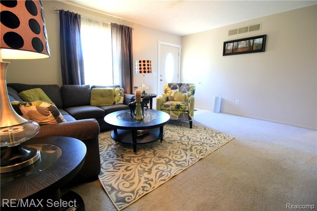 5 Living Room  8455 McCandlish.JPG