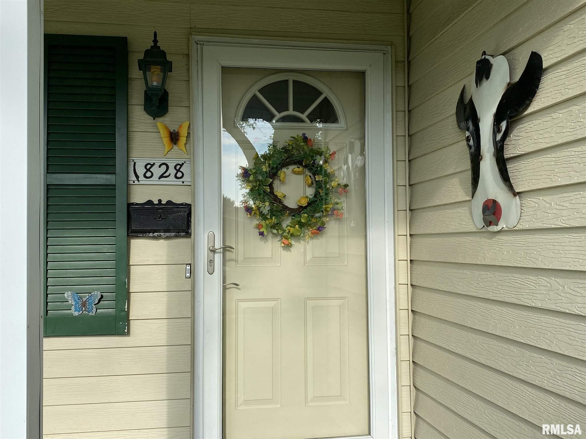 1828 Wolfe Street Springfield, IL 62702 - Photo 3 of 37