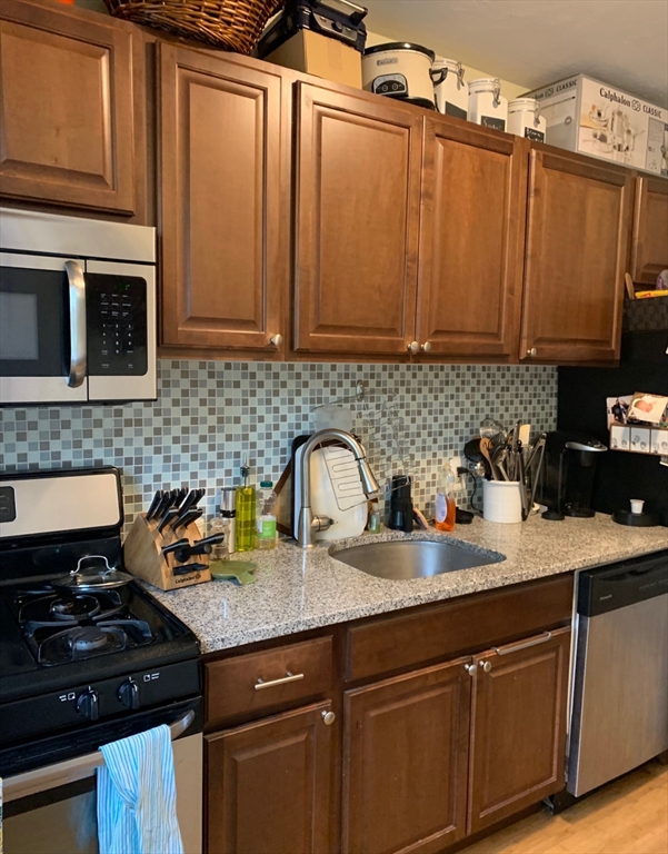 183 Kent Street, Unit 4 Brookline, MA 02446 - Photo 3 of 7