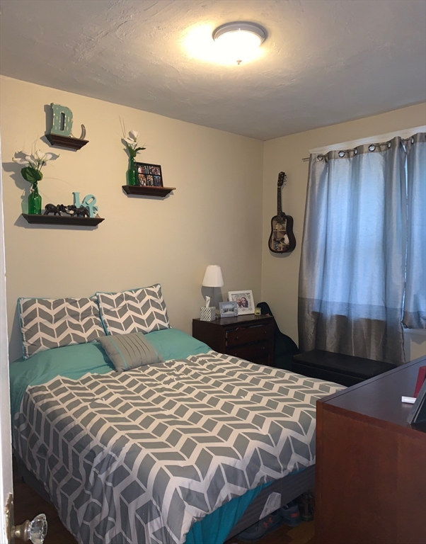 183 Kent Street, Unit 4 Brookline, MA 02446 - Photo 5 of 7