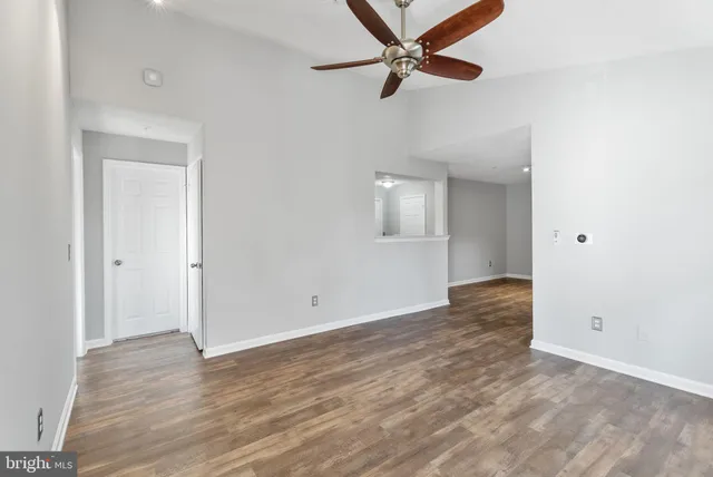 $2,400 | 12024 Taliesin Place, Unit 33, Reston, VA 20190