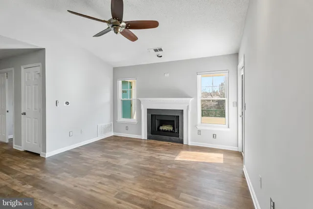 $2,400 | 12024 Taliesin Place, Unit 33, Reston, VA 20190