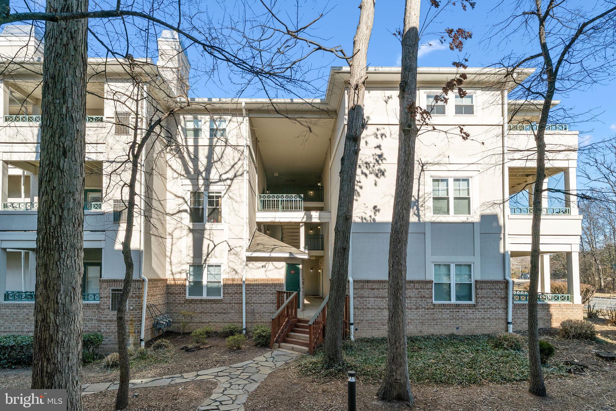 12024 Taliesin Place, Unit 33 Reston, VA 20190 - Photo 27 of 31