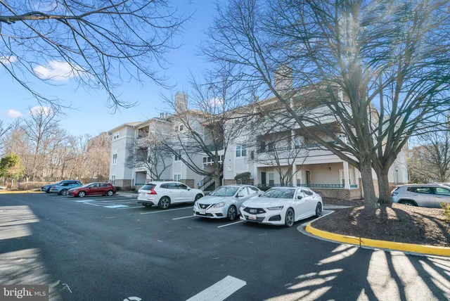$2,400 | 12024 Taliesin Place, Unit 33, Reston, VA 20190