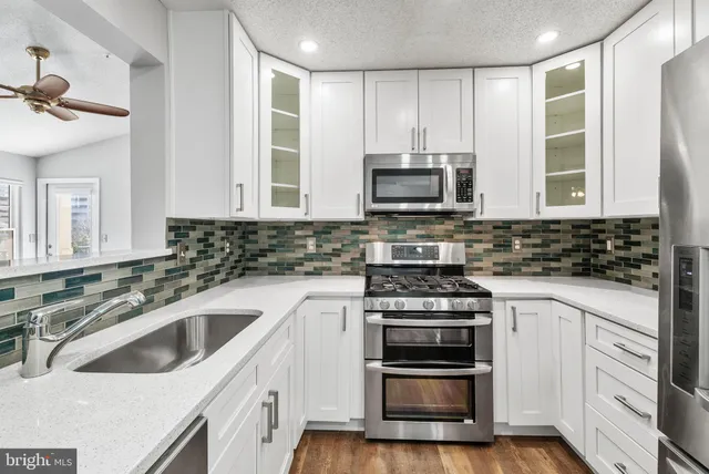 $2,400 | 12024 Taliesin Place, Unit 33, Reston, VA 20190