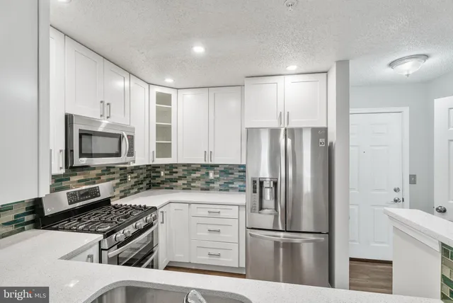 $2,400 | 12024 Taliesin Place, Unit 33, Reston, VA 20190