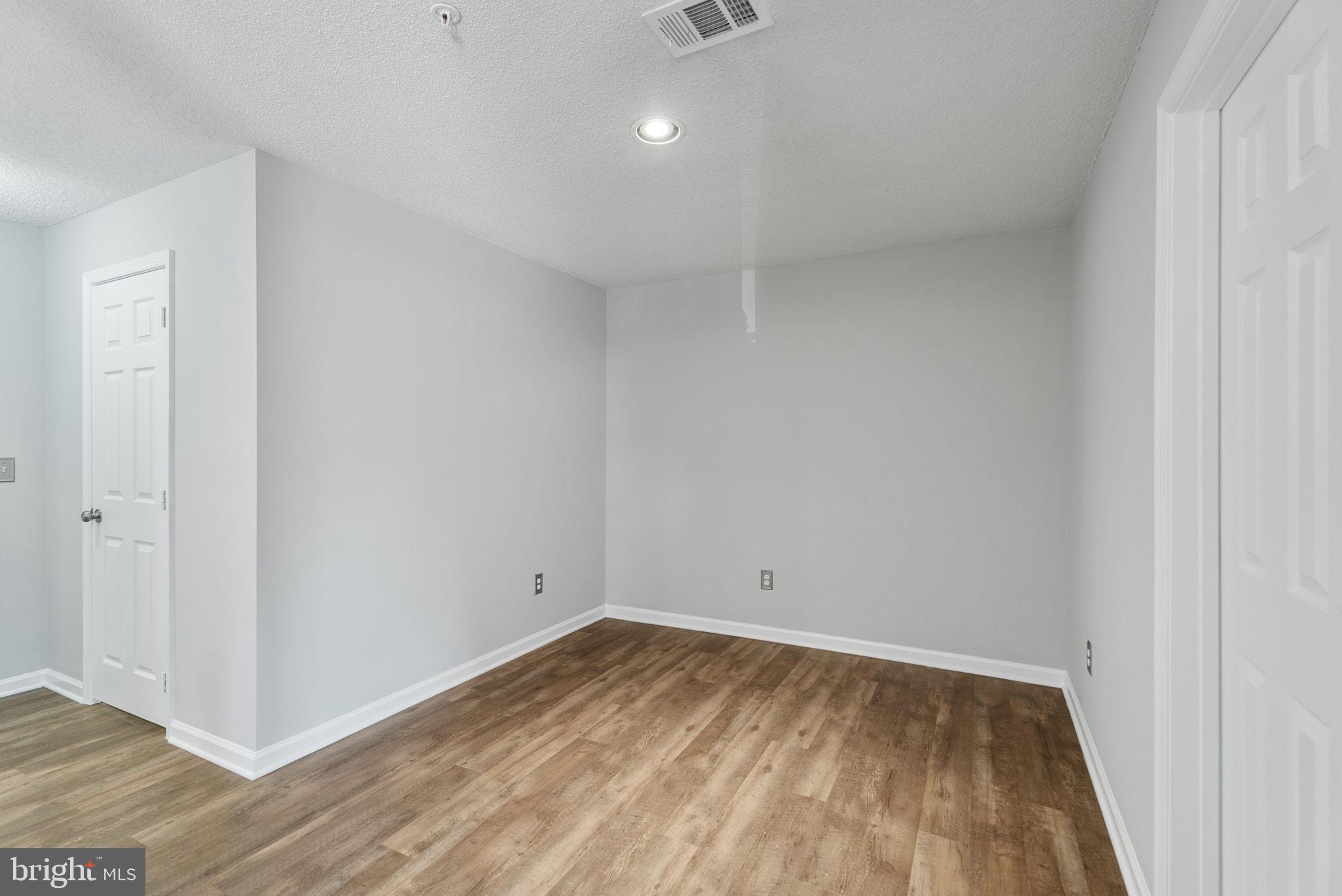 12024 Taliesin Place, Unit 33 Reston, VA 20190 - Photo 9 of 31