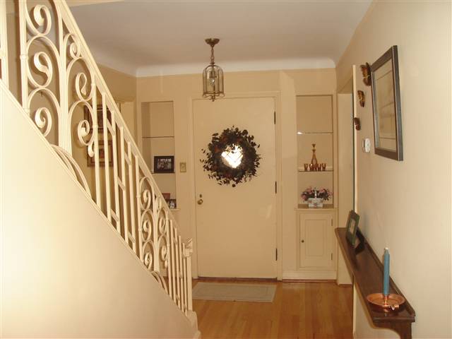 1358 Devonshire Road Grosse Pointe, MI 48230 - Photo 15 of 27 31098734-14.JPG