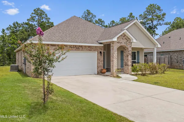 $297,500 | 5529 Overland Drive, Biloxi, MS 39532