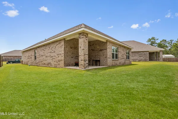 $297,500 | 5529 Overland Drive, Biloxi, MS 39532
