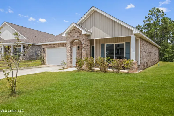 $297,500 | 5529 Overland Drive, Biloxi, MS 39532