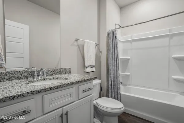$297,500 | 5529 Overland Drive, Biloxi, MS 39532