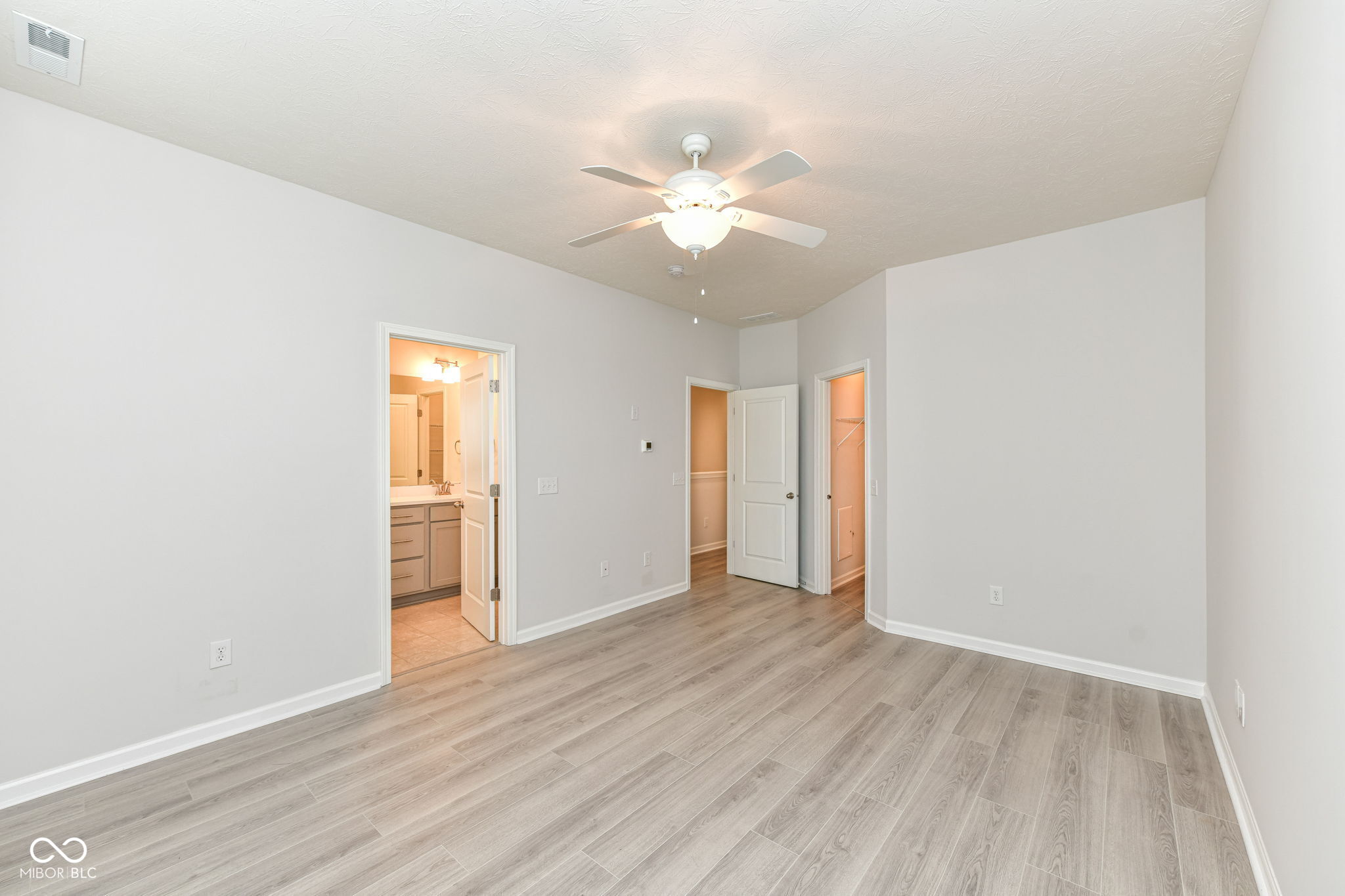 13275 Susser Way Fishers, IN 46037 - Photo 16 of 36