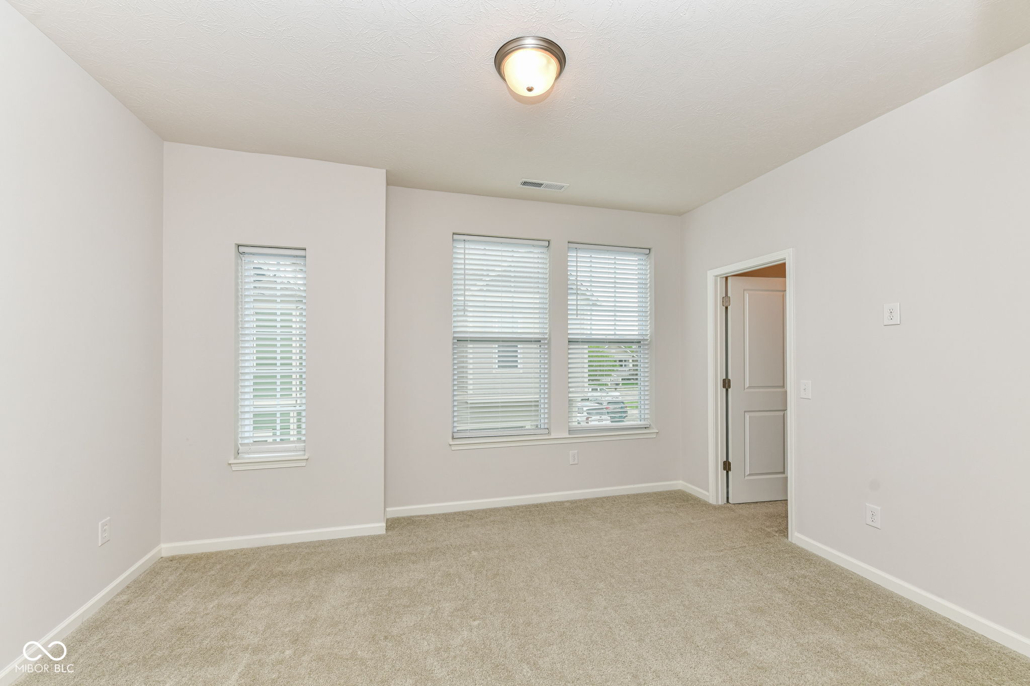 13275 Susser Way Fishers, IN 46037 - Photo 32 of 36