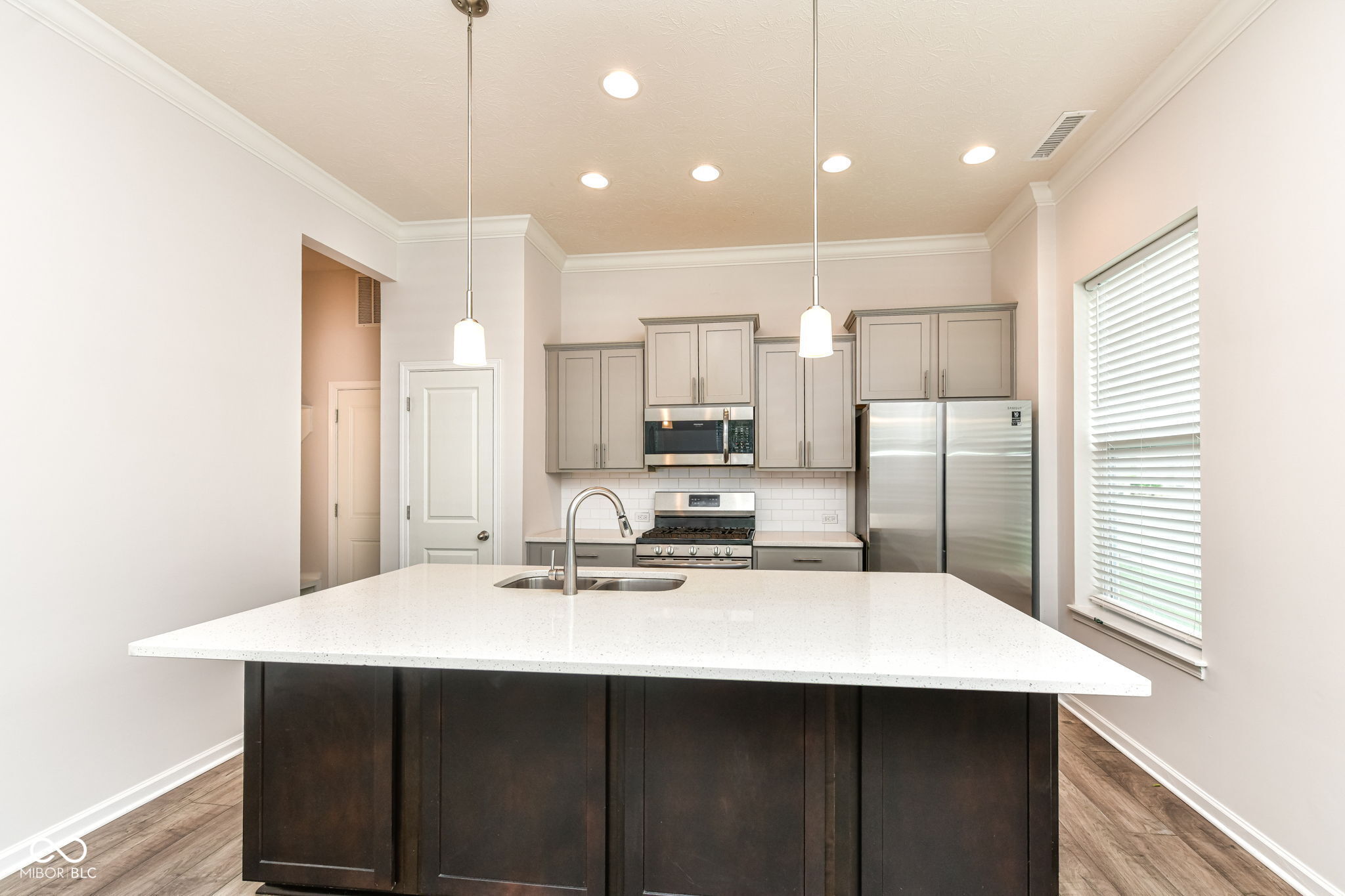 13275 Susser Way Fishers, IN 46037 - Photo 6 of 36