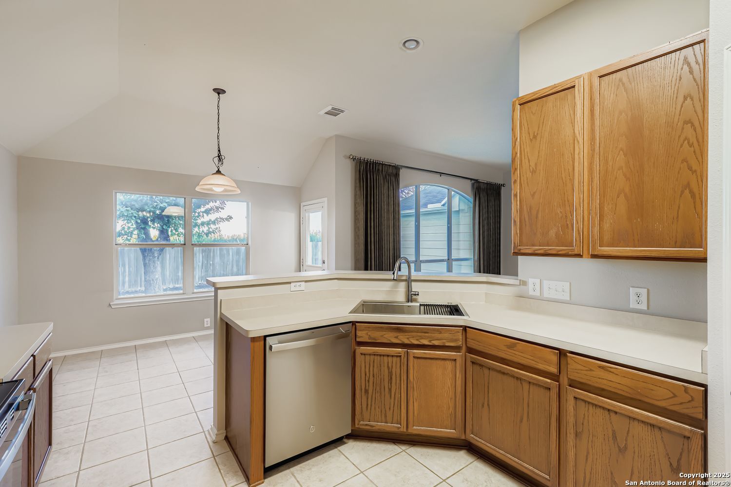 937 Forest Ridge Parkway Schertz, TX 78154 - Photo 14 of 38