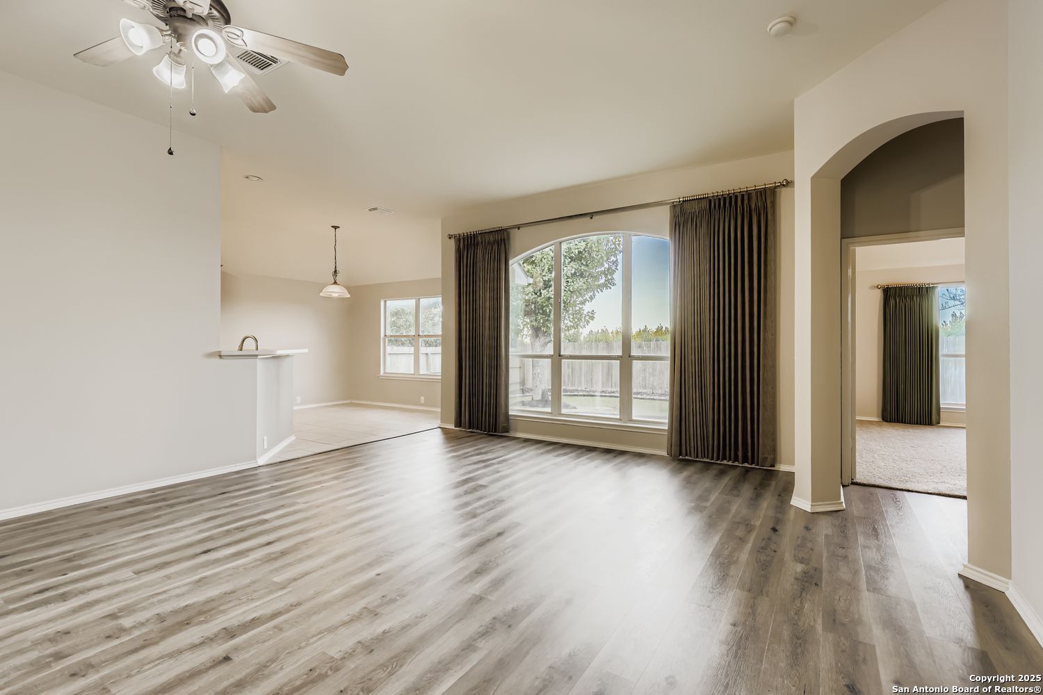 937 Forest Ridge Parkway Schertz, TX 78154 - Photo 8 of 38