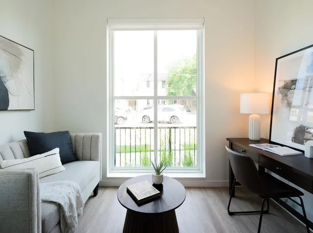 $7,750 | 9 West Drive, Excelsior, MN 55331