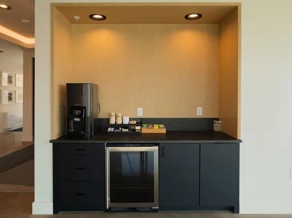 $7,750 | 9 West Drive, Excelsior, MN 55331