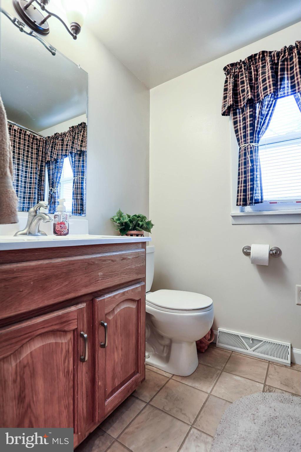 18558 Burnside Bridge Road Sharpsburg, MD 21782 - Photo 13 of 30 Bath