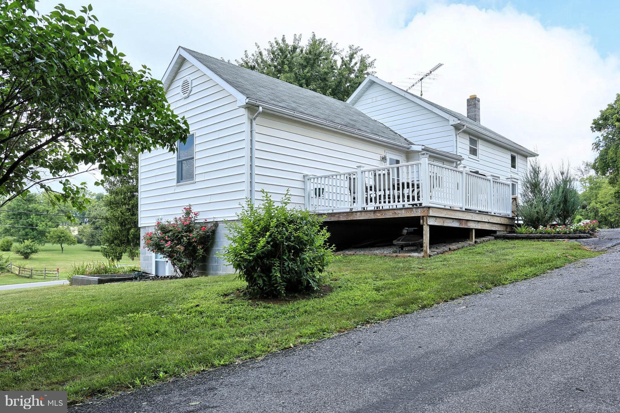 18558 Burnside Bridge Road Sharpsburg, MD 21782 - Photo 28 of 30 Exterior (Rear)