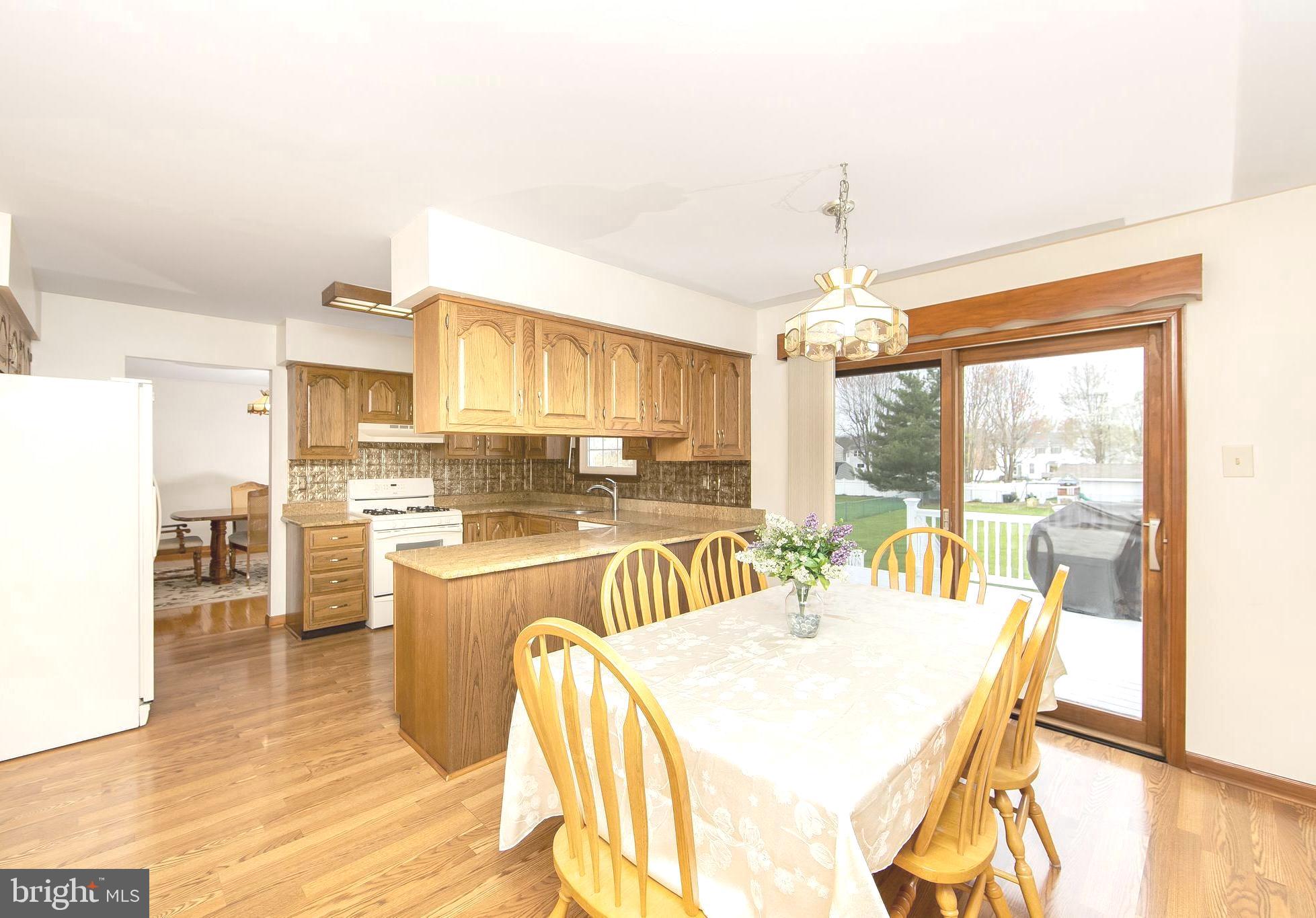 11 Plantation Court Glassboro, NJ 08028 - Photo 21 of 54 Huge Kitchen!