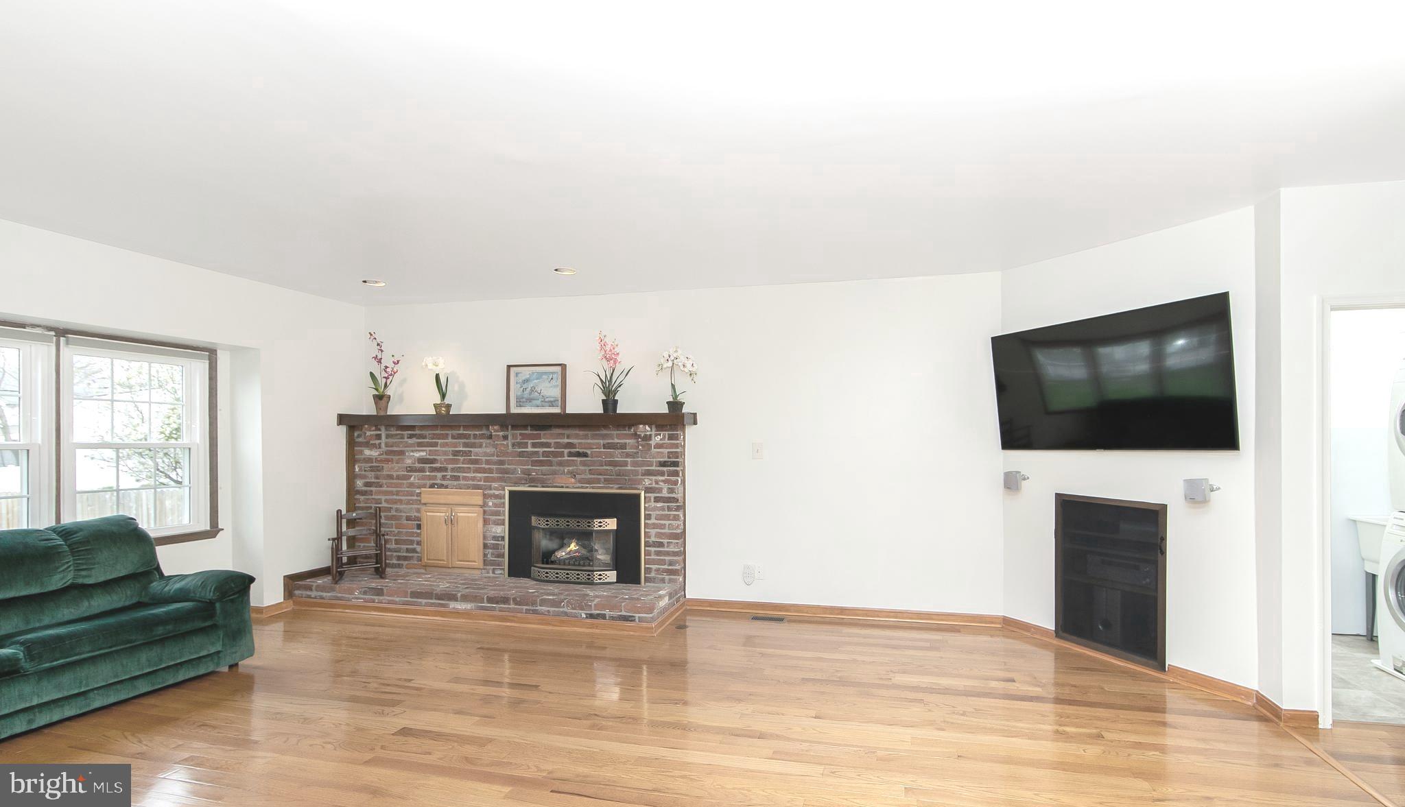 11 Plantation Court Glassboro, NJ 08028 - Photo 23 of 54 Gas Fireplace -TV and sound system included