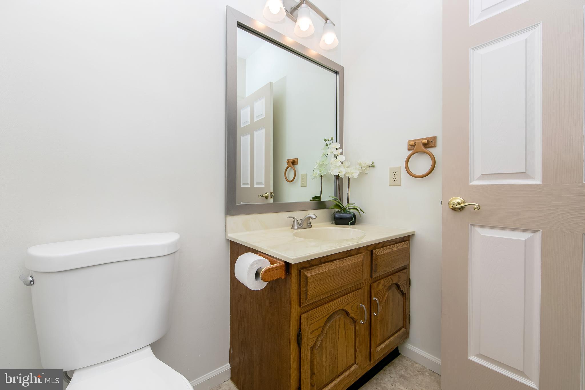 11 Plantation Court Glassboro, NJ 08028 - Photo 25 of 54 Half bath