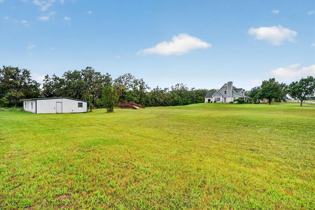 4697 Holbrook Road Springtown, TX 76082 - Photo 29 of 35