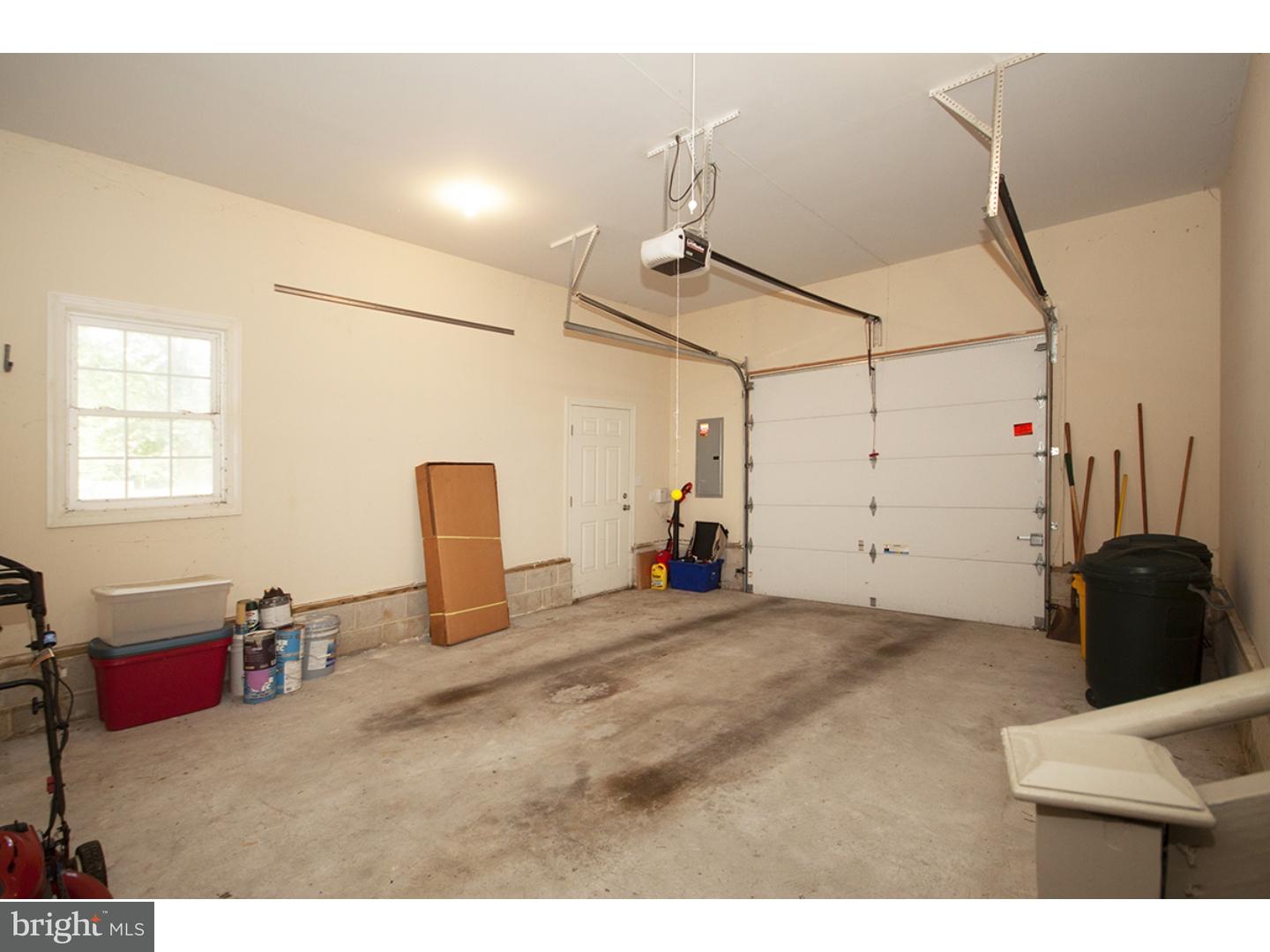 301 Tuckahoe Road Sewell, NJ 08080 - Photo 22 of 23 Garage