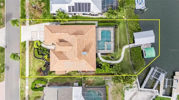 $975,000 | 6603 Black Fin Way, Apollo Beach, FL 33572