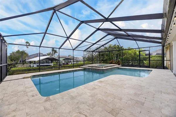 $975,000 | 6603 Black Fin Way, Apollo Beach, FL 33572