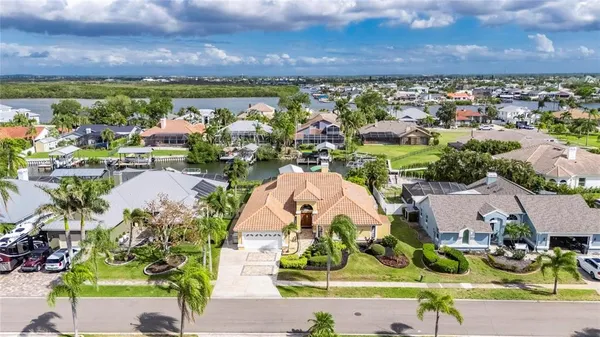 $975,000 | 6603 Black Fin Way, Apollo Beach, FL 33572