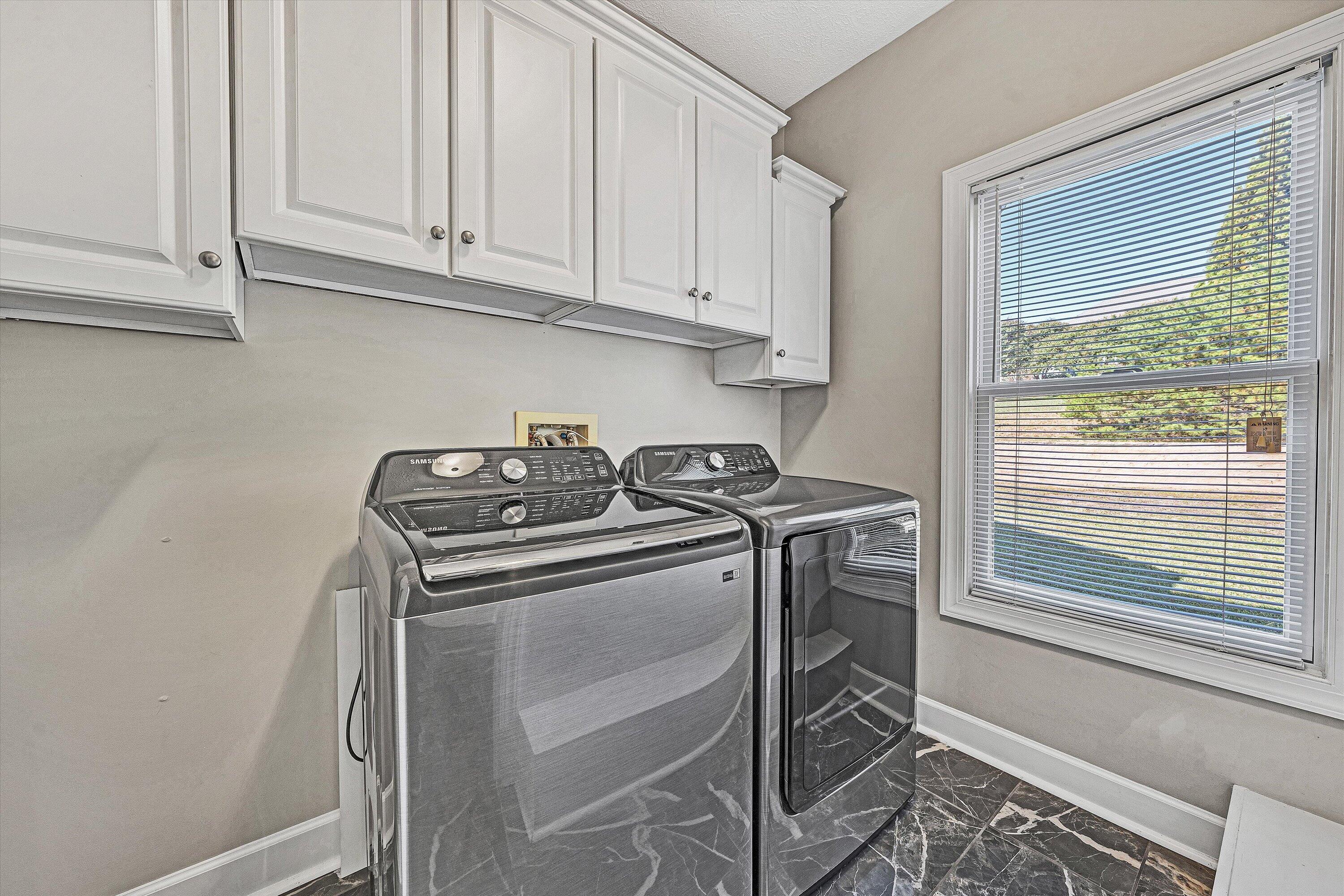 537 Calypso Road Moneta, VA 24121 - Photo 24 of 55 a utility room with dryer and washer