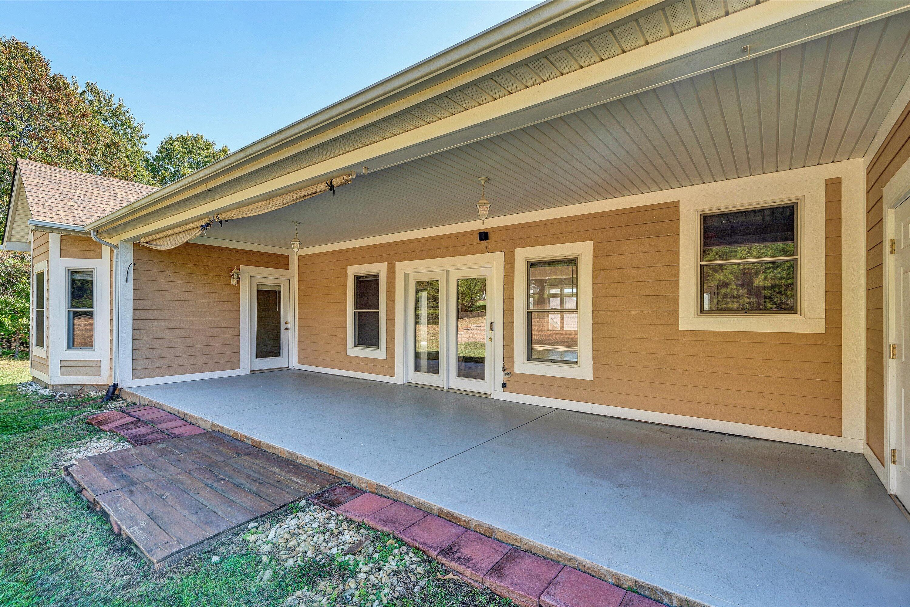 537 Calypso Road Moneta, VA 24121 - Photo 39 of 55 a front view of house with yard