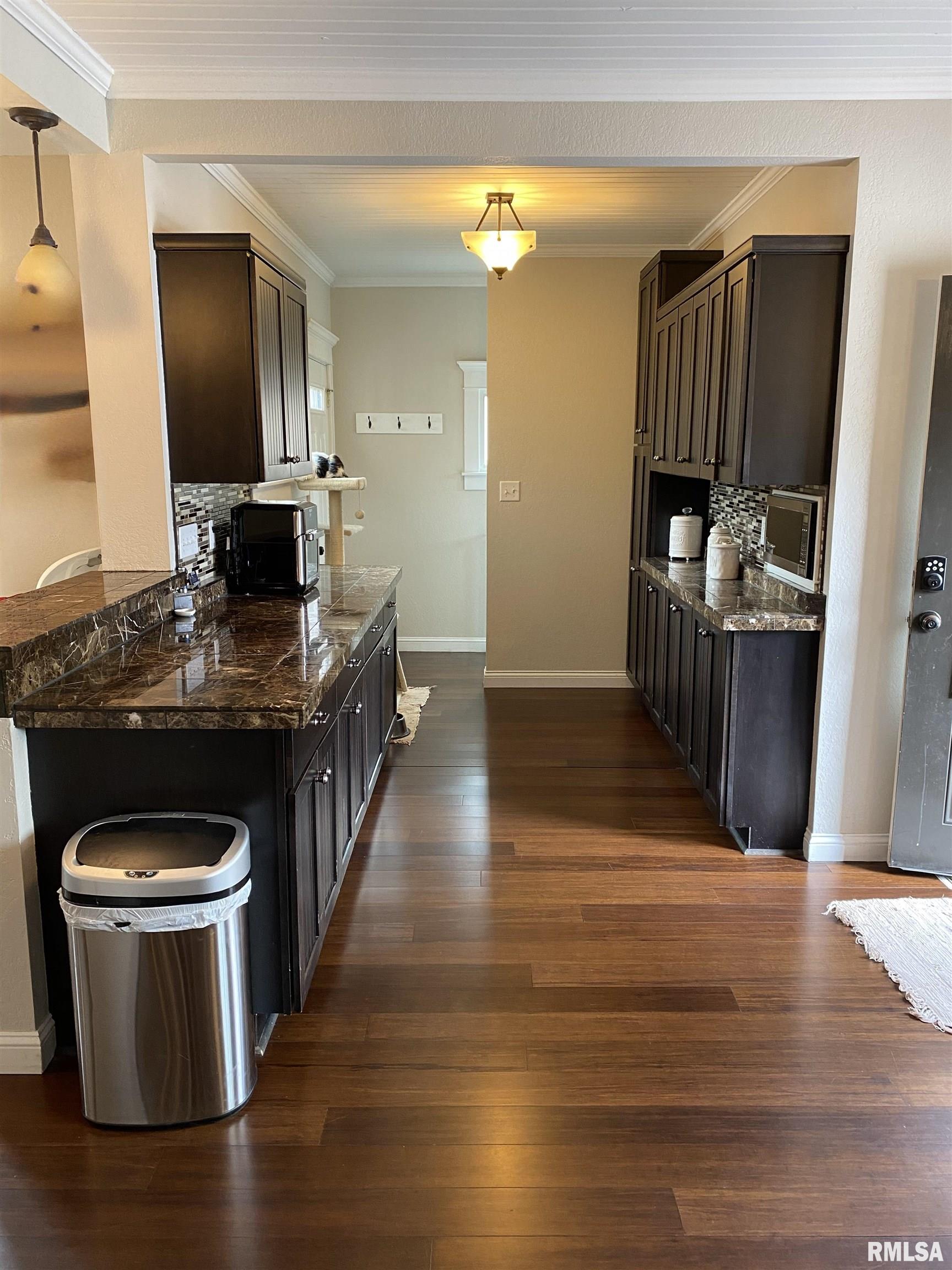 648 South Randolph Street Macomb, IL 61455 - Photo 9 of 18