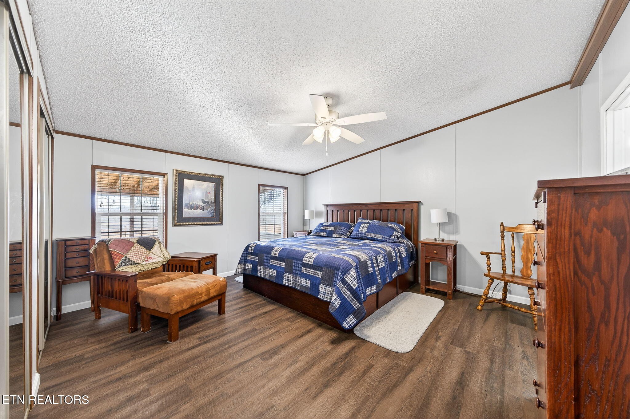 3773 Glade Creek Road Sparta, TN 38583 - Photo 15 of 59 a bedroom with a bed and a couch